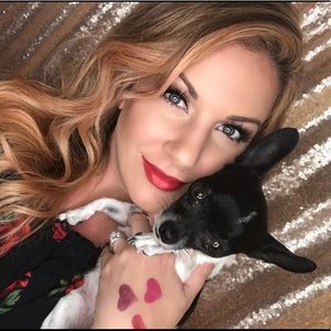 Meet your Posher, Cassie